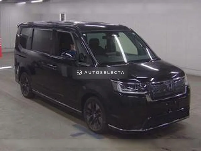 Honda Stepwgn Spada 2023, auction grade 4.5