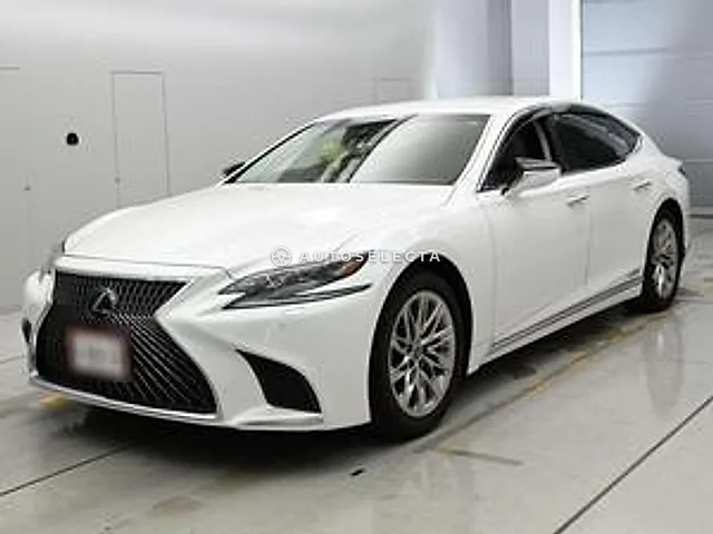 Lexus LS 2019, auction grade 3.5