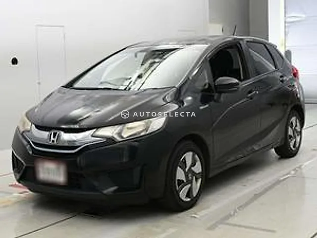 Honda Fit Hybrid 2013, auction grade 3