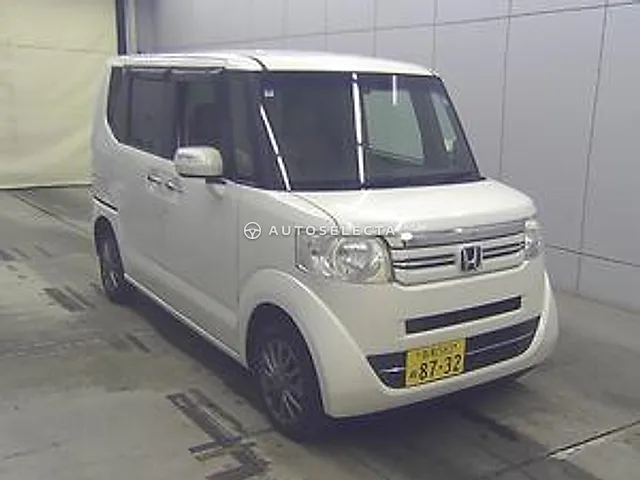 Honda N-BOX 2016, auction grade 3.5
