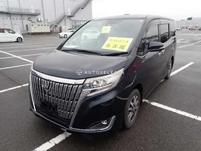 Toyota Esquire 2017, auction grade R