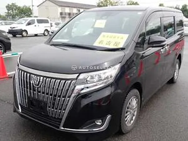 Toyota Esquire 2018, auction grade R