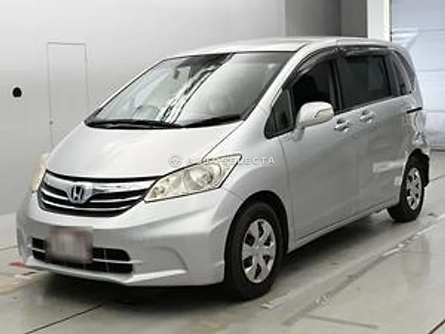 Honda Freed 2014, auction grade 3