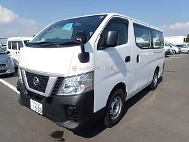 Nissan NV350 Caravan 2019, auction grade 3.5