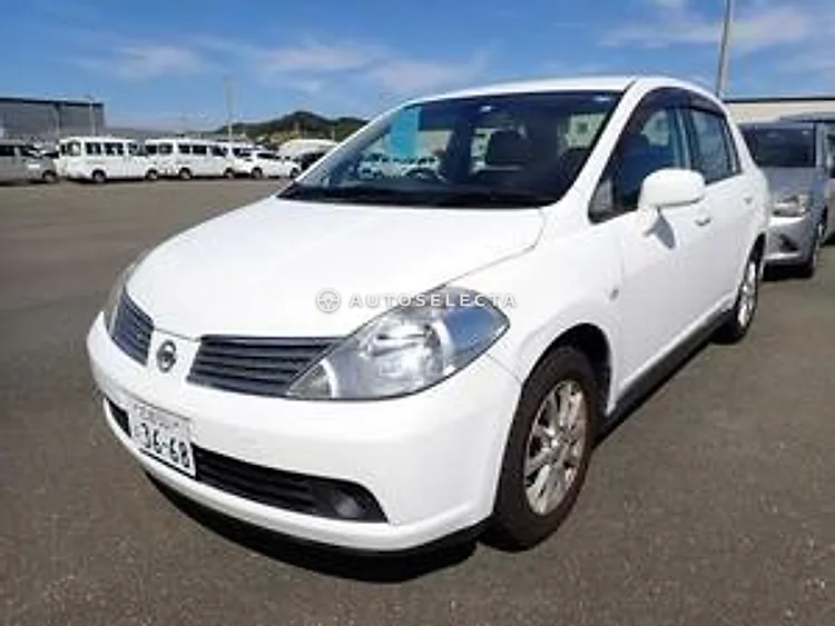 Nissan Tiida Latio 2007, photo 1 of 1