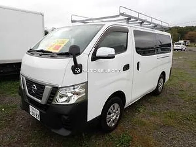 Nissan NV350 Caravan 2017, auction grade 3