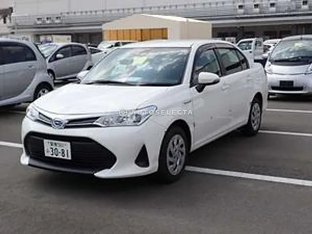 Toyota Corolla Axio 2019, auction grade 3.5
