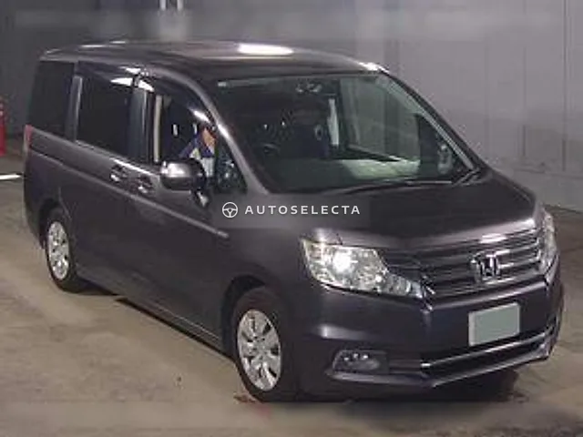 Honda Stepwgn 2014, auction grade 3.5