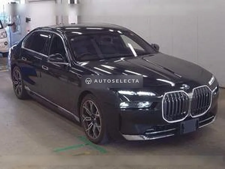 BMW i7 2023, photo 1 of 6