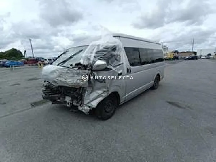 Toyota Hiace Van 2006, photo 1 of 1