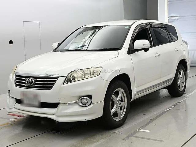 Toyota Vanguard 2013, auction grade 4