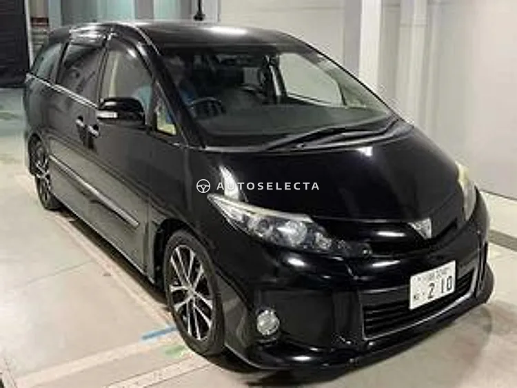 Toyota Estima 2016, photo 1 of 10