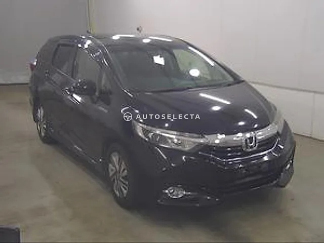 Honda Shuttle 2018, auction grade 3.5