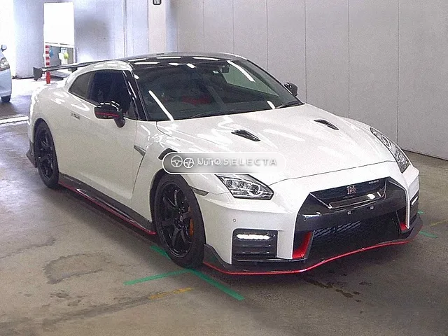 Nissan GT-R Nismo 2017, auction grade 4.5
