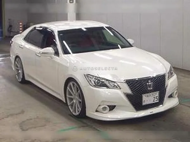 Toyota Crown 2012, auction grade 3.5