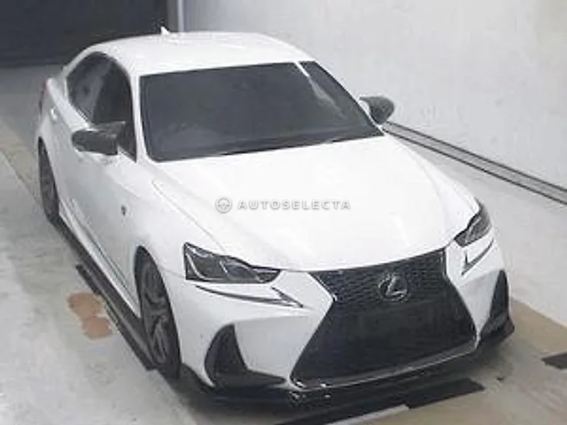 Lexus IS 2017, auction grade 4