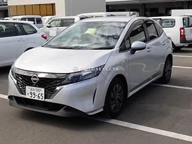 Nissan Note 2021, auction grade 3.5