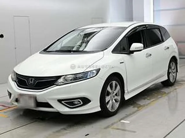 Honda Jade 2016, auction grade 3.5