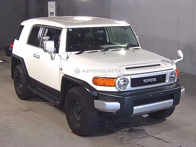 Toyota FJ Cruiser 2017, auction grade 4.5
