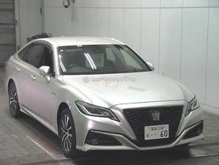 Toyota Crown 2018, photo 1 of 1