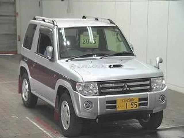 Mitsubishi Pajero Mini 2010, auction grade R