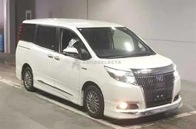 Toyota Esquire 2015, auction grade 3.5