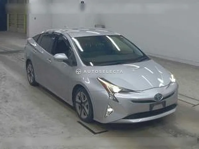 Toyota Prius 2016, auction grade 4