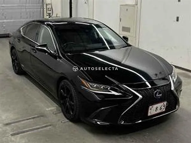 Lexus ES 2018, auction grade R