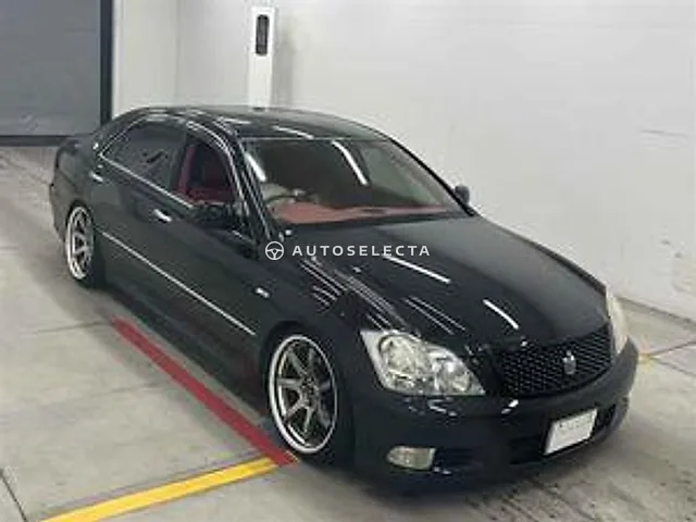 Toyota Crown 2005, auction grade R