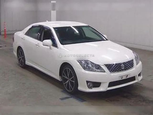 Toyota Crown 2010, auction grade 4