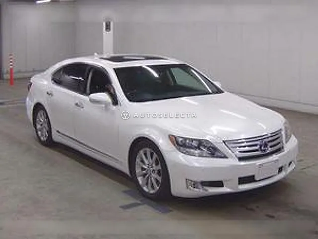 Lexus LS 2010, auction grade 4