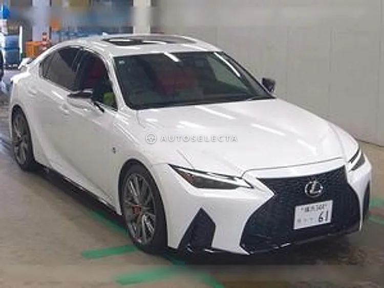 Lexus IS 2021, photo 1 of 1