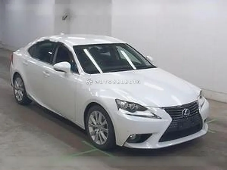 Lexus IS 2013, photo 1 of 6