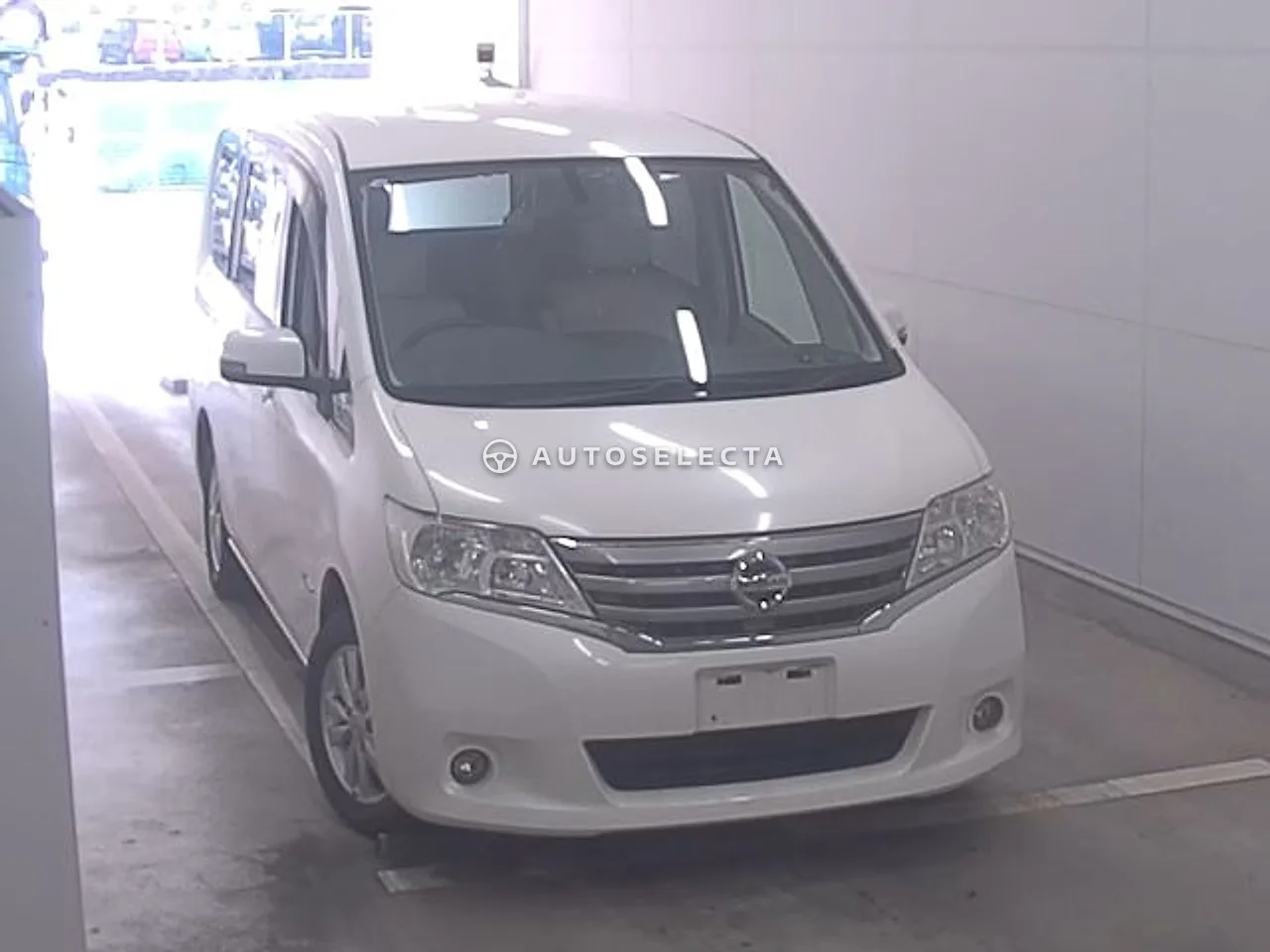 Nissan Serena 2013, photo 1 of 1