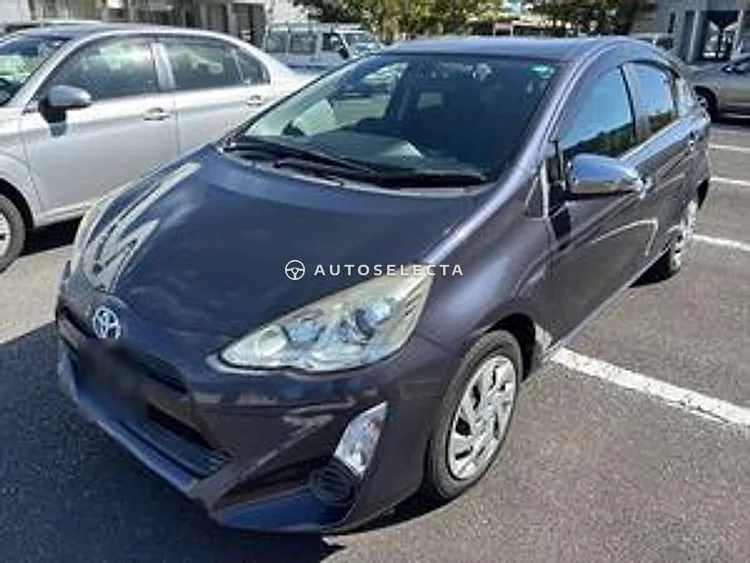 Toyota Aqua 2015, photo 1 of 1