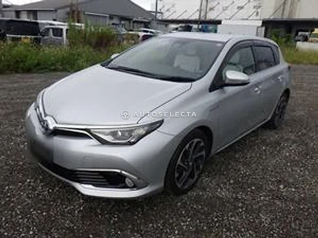 Toyota Auris 2016, auction grade 4