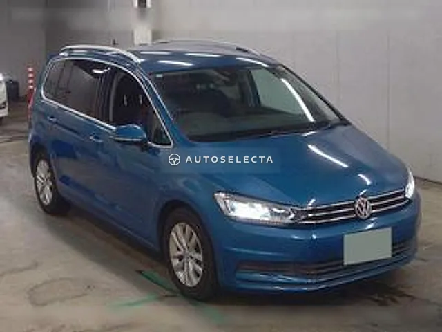 Volkswagen Golf Touran 2017, auction grade 4