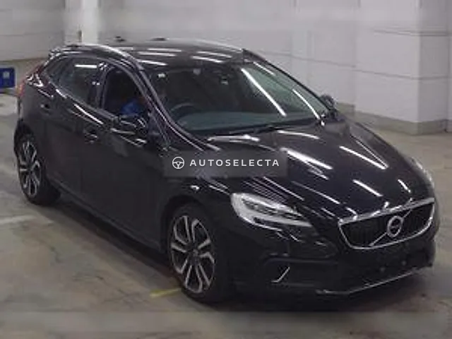 Volvo V40 2017, auction grade 3.5