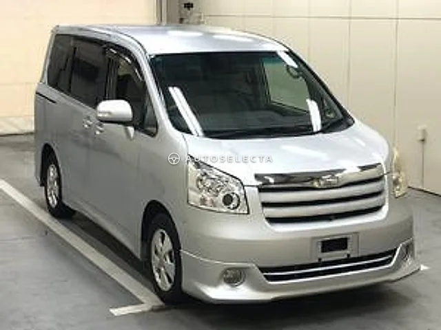 Toyota Noah 2007, auction grade 3.5