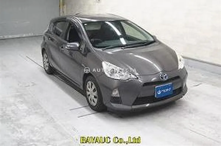 Toyota Aqua 2014, photo 1 of 1