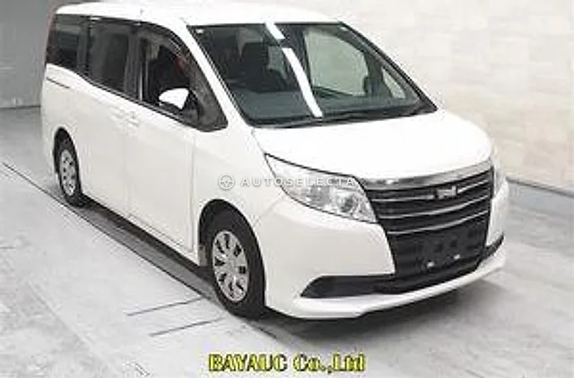Toyota Noah 2015, auction grade R