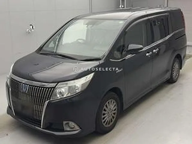 Toyota Esquire 2017, auction grade R