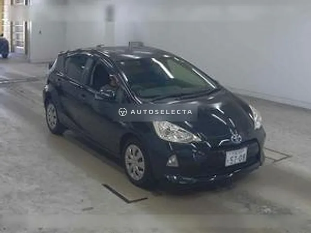 Toyota Aqua 2014, auction grade 3