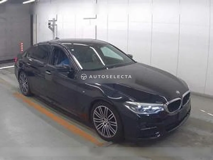 BMW 5 Series 2017, photo 1 of 6