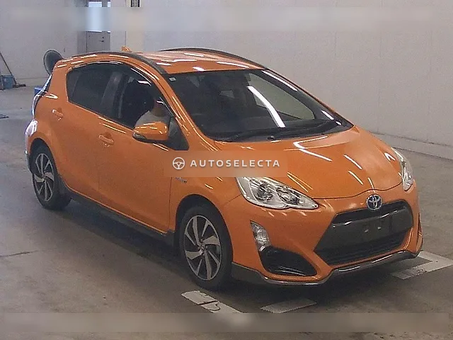 Toyota Aqua 2015