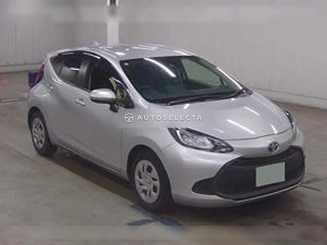 Toyota Aqua 2022, auction grade 4