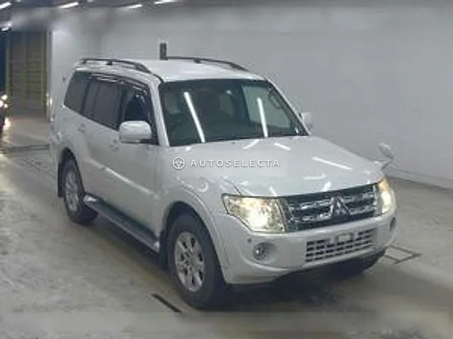 Mitsubishi Pajero 2013, auction grade 4