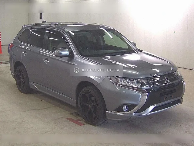 Mitsubishi Outlander PHEV 2015, auction grade 4