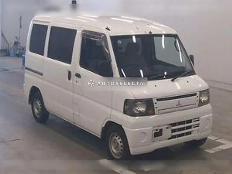 Mitsubishi Minicab Van 2010, photo 1 of 1