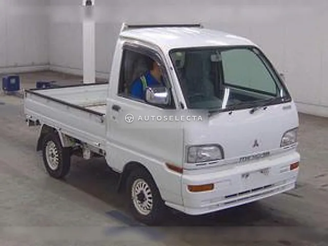 Mitsubishi Minicab Truck 1997, auction grade 3.5